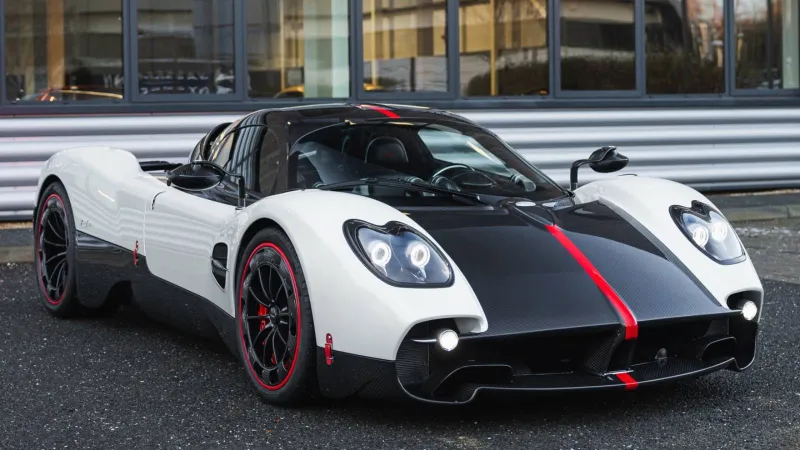 باغاني يوتوبيا توقف حركة السير في لندن.. ماذا حدث؟ (فيديو)