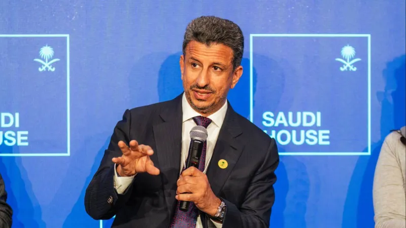 السعودية تحقق طفرة سياحية غير مسبوقة: الخطيب يكشف عن أرقام 2025 في دافوس