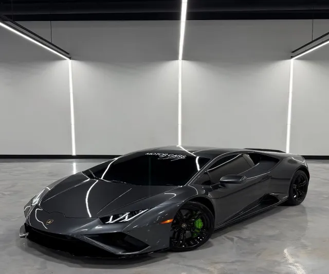 خدعة لامبورجيني التي حيرت عشاق السيارات.. تعرّف على ماذا فعلت؟ (فيديو)