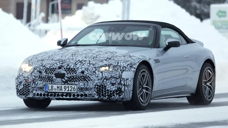 صور مسربة تكشف عن تحديثات مرسيدس AMG SL 2026