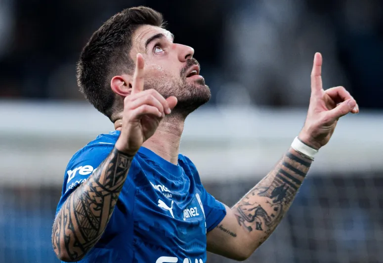 الهلال يواجه القادسية في دوري روشن.. موعد المباراة والتشكيل المتوقع (فيديو)