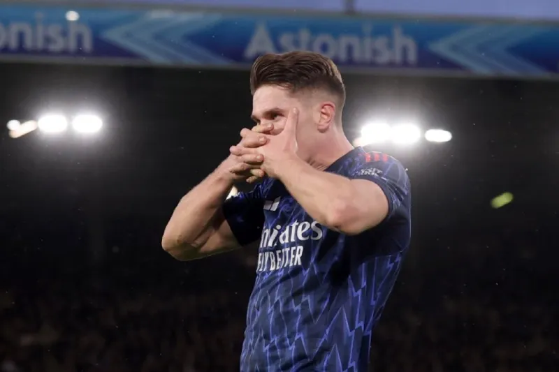 أرسنال يمطر شباك ليدز بـ4 أهداف.. والمباراة تشهد مشاركة لاعب بعد غياب 363 يومًا (فيديو)