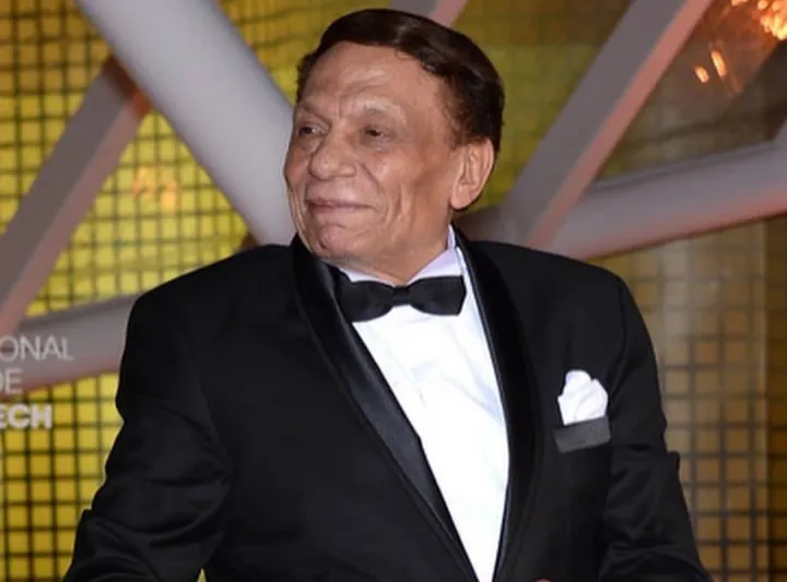 نقيب المهن التمثيلية المصري يوضّح حقيقة تدهور الحالة الصحية لـ عادل إمام