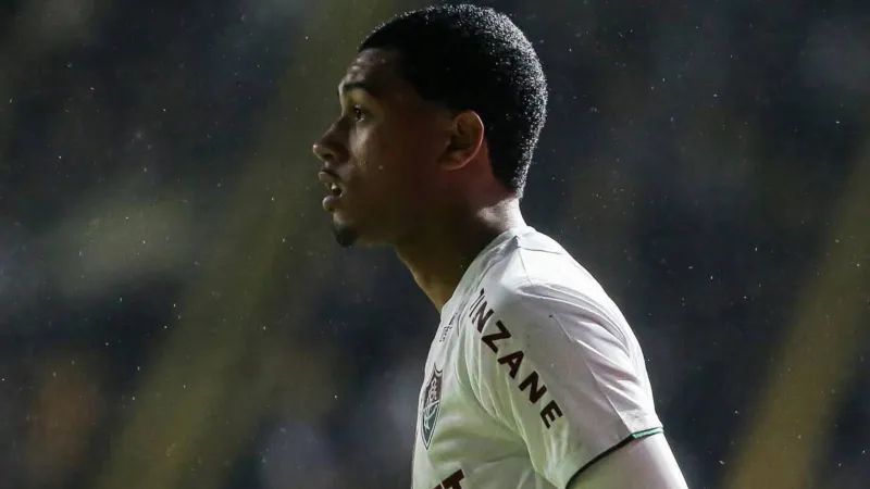 مراهق برازيلي يخطف الأضواء عالميا بتنفيذ مذهل لركلة جزاء على طريقة "بانينكا" (فيديو)