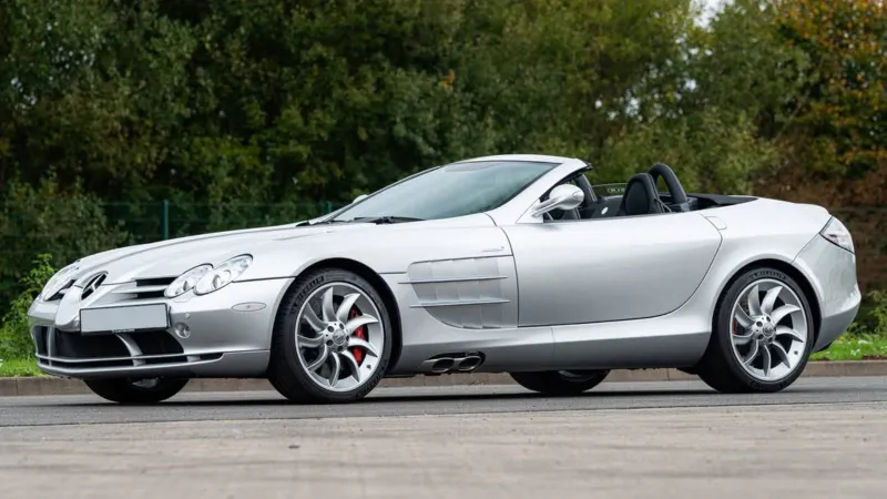 "مرسيدس SLR ماكلارين رودستر" نادرة للبيع.. متى سيُقام المزاد؟