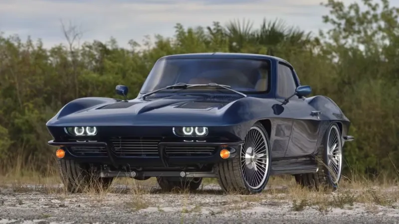 كورفيت أسطورية بنسخة المصمم الأصلي تستعد لظهور استثنائي في مزاد فلوريدا