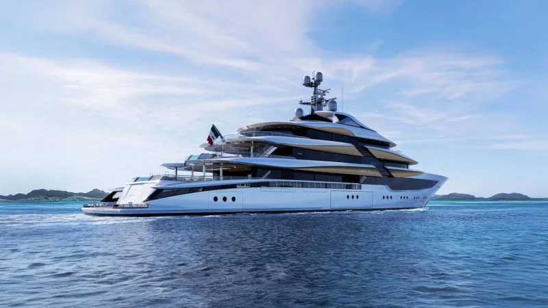 بيع ثاني يخت فاخر من Admiral.. متى موعد التسليم؟ 