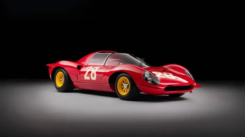 Ferrari Dino 206 S النادرة تُعرض في مزاد باريس.. هل تستطيع اقتناء آخر نسخة؟ (فيديو)