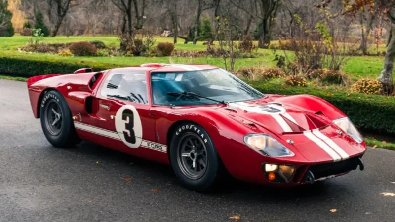 بيع سيارة فورد GT40 موديل 1966 برقم قياسي.. كم بلغ السعر؟ (فيديو)