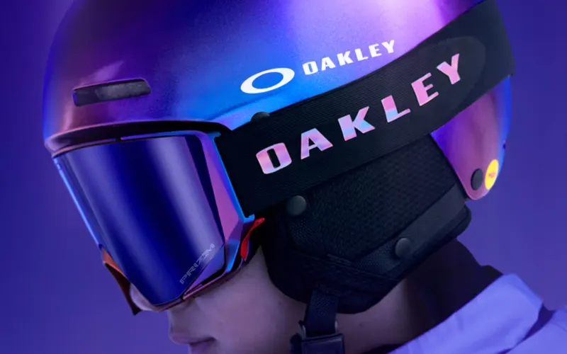 مجموعة Oakley AURA.. ابتكار يعيد تعريف أزياء الرياضات الشتوية
