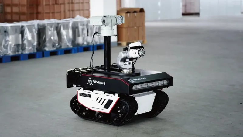 دبابة روبوتية مصغرة.. كيف يطفئ هذا الروبوت الحرائق وحده؟