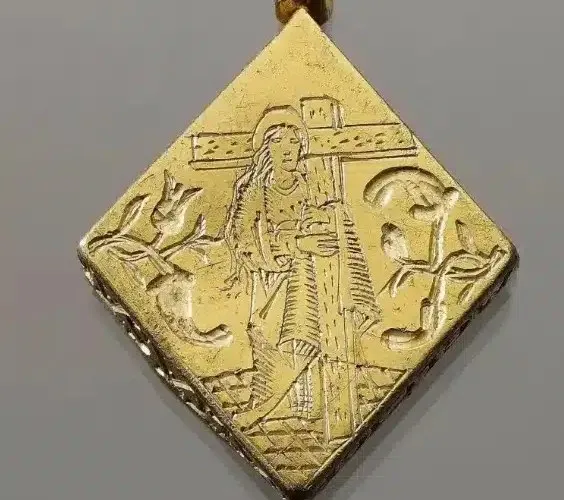 بمحض الصدفة.. طفل يعثر على كنز بقيمة 4 مليون دولار (فيديو)