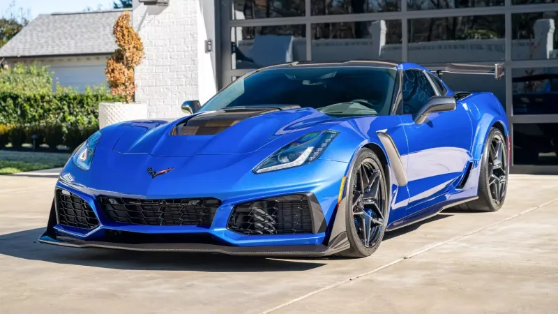 لماذا تفوّقت أسعار كورفيت C7 على النسخة الأحدث والأقوى؟