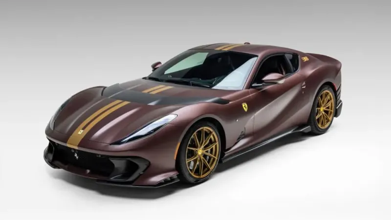 لعشاق مارانيلو.. فرصة ذهبية لاقتناء Ferrari 812 Competizione بإصدار محدود
