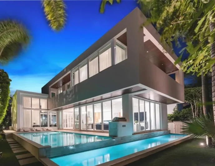 سعره يرتفع يوميًا.. منزل في شارع المليارديرات قد يصبح الأغلى في التاريخ