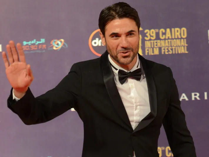 مؤلف شهير يهاجم مسلسل "الفهلوي" بطولة أحمد عز.. لماذا؟