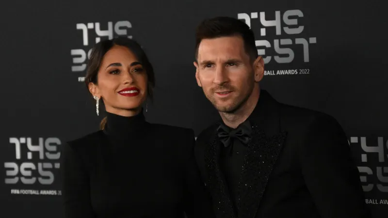 خيانة مزعومة تهدد علاقة ميسي.. هل يقترب الانفصال؟