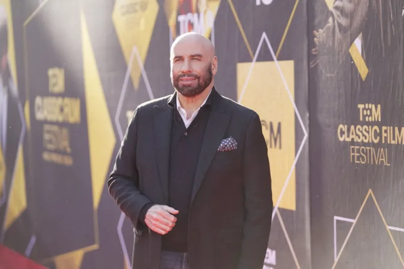 في عيد ميلاده الـ72.. كم تبلغ ثروة جون ترافولتا؟