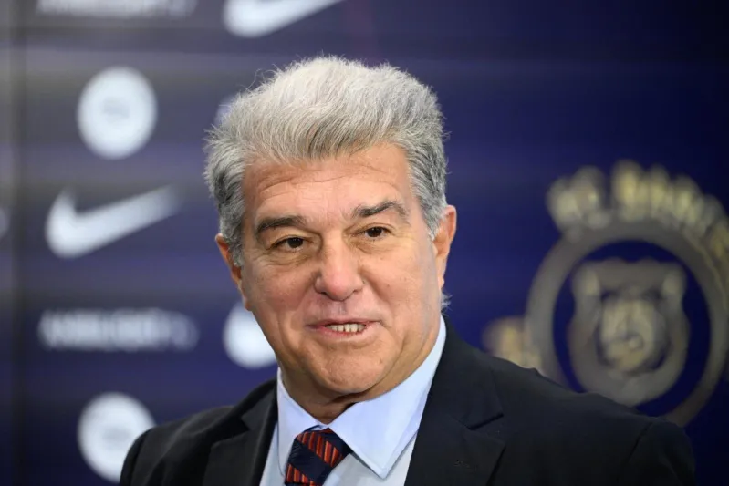 لابورتا يخرج عن المألوف لكسب الجماهير خلال حملته الانتخابية لرئاسة برشلونة.. ماذا فعل؟ (فيديو)