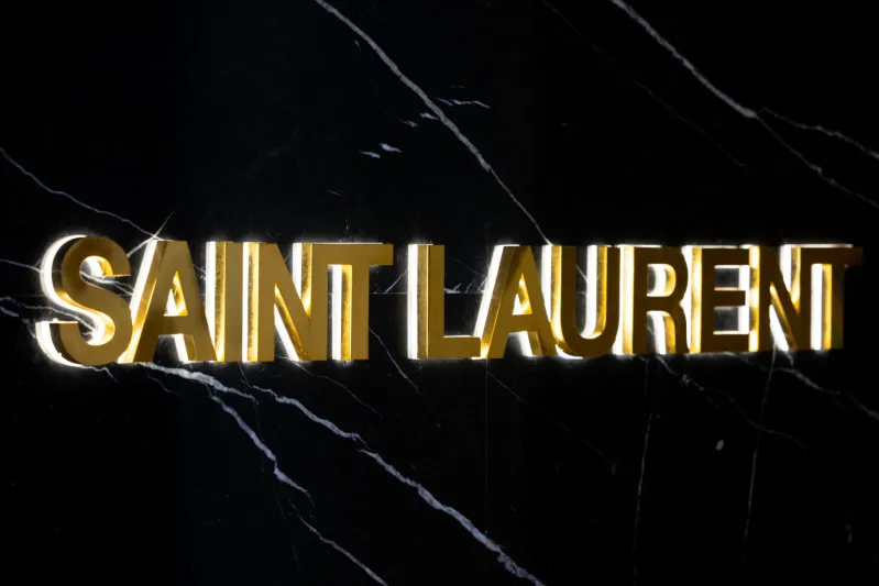 تقرير Lyst يكشف توجهات الموضة في الربع الرابع 2025.. هل شهدت مفاجآت؟