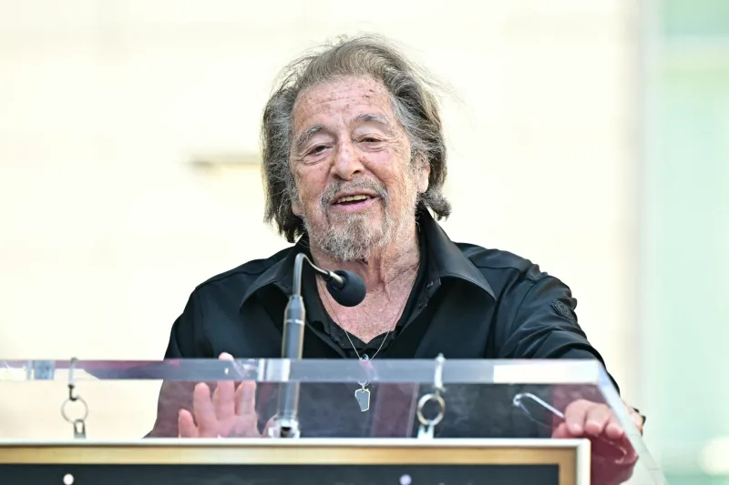 آل باتشينو ونور الفلاح يُثيران الجدل في بيفرلي هيلز.. هل هي بداية جديدة؟