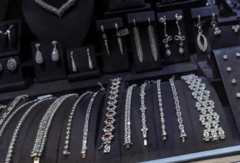 الفضة ترتفع في السعودية: أسعار جديدة على خلفية انتعاش الطلب العالمي