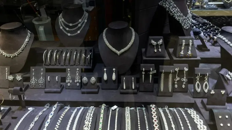 ارتفاع أسعار الفضة في السعودية مع صعود الأونصة عالميًا