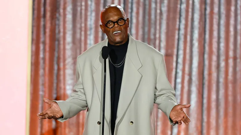 هل انضم صامويل إل. جاكسون إلى عالم باتمان؟