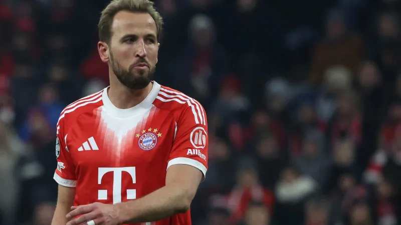 المدير الرياضي لنادي بايرن ميونيخ يحسم مصير هاري كين (فيديو)