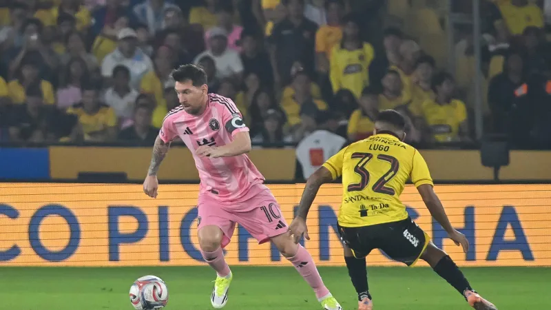 أول أهداف ميسي في 2026.. كيف خطف الأنظار أمام برشلونة الإكوادوري؟ (فيديو)