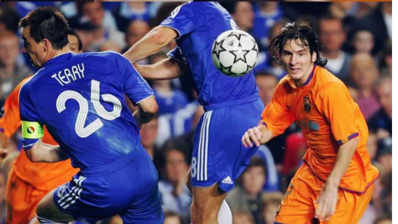 قميص ميسي يتفوق على رونالدو في مزاد تيري.. ما السر وراء السعر الخيالي؟