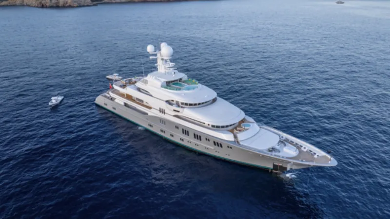 عرض يخت روكينانتي الفاخر للبيع.. لماذا قرر الملياردير غيب نيويل بيعه؟ (فيديو)