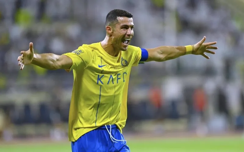 هدف تاريخي لرونالدو.. النصر يبدأ المباراة أمام الفتح بانطلاقة قوية (فيديو)