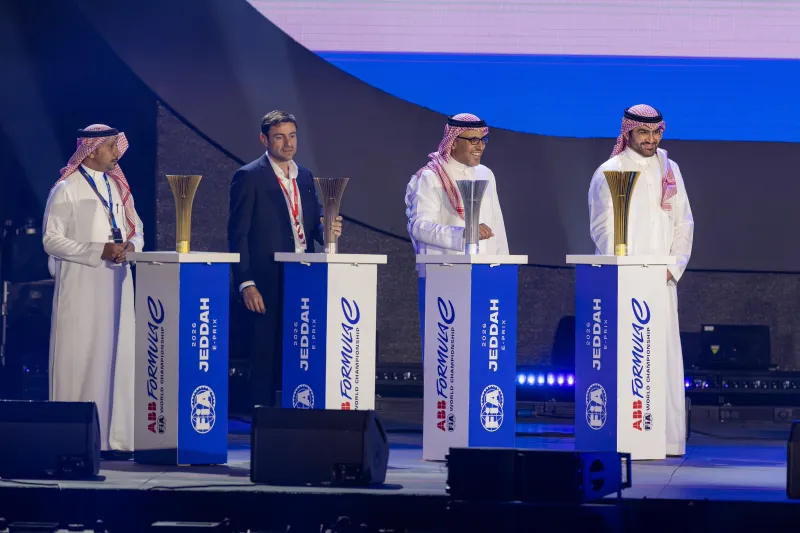 منصة تتويج عالمية في سباق جدة إي بري.. من هم أبطال الجولة الخامسة؟