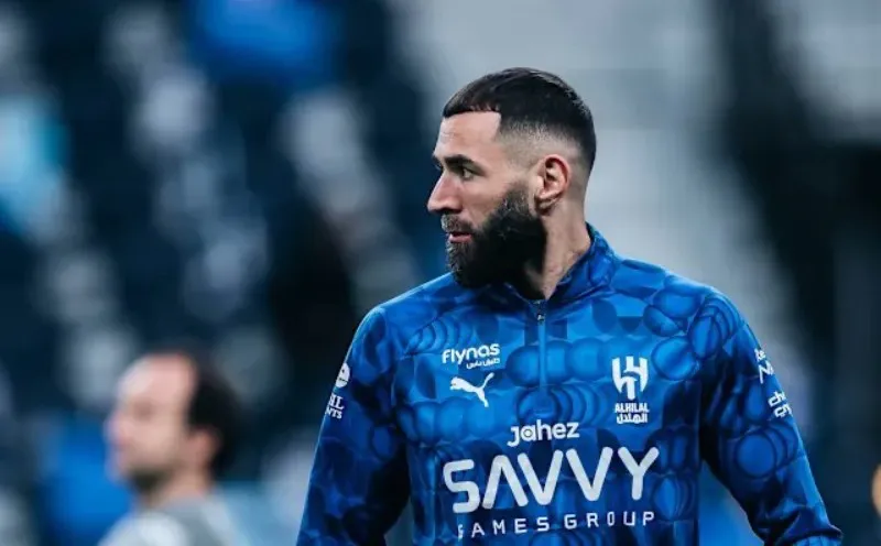 صدمة جديدة للهلال بسبب مهاجمه كريم بنزيما.. ماذا حدث؟