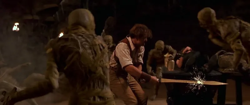 فتاة تعود بعد 8 أعوام.. ما سر التحول المرعب في فيلم The Mummy؟ (فيديو)