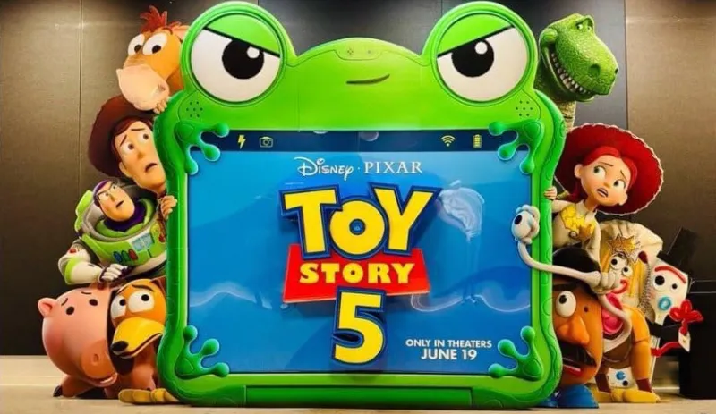 الإعلان الرسمي لفيلم Toy Story 5 يكشف صراع الألعاب ضد التكنولوجيا.. هل سينجو وودي؟ (فيديو)