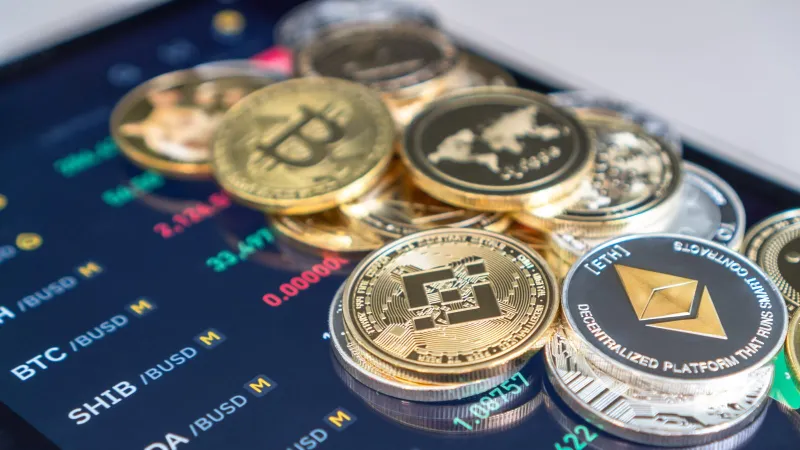 هبوط جديد يضغط على بيتكوين.. هل تقترب من الانخفاض لأقل من 65 ألف دولار؟