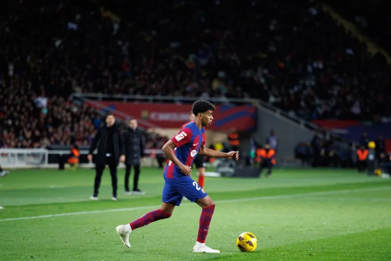 برشلونة يحقق فوزًا مريحًا على ليفانتي ويستعيد صدارة الدوري الإسباني (فيديو)