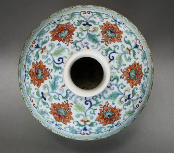 مزهرية صينية نادرة تعرض في مزاد عالمي بسعر يصل إلى  1.5 مليون دولار