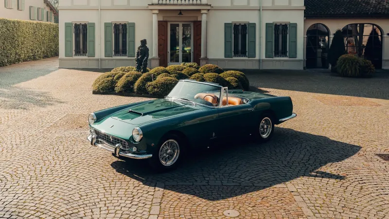 سيارة فيراري 250 GT Cabriolet Series II النادرة تعود: كنز كلاسيكي يُعرض في مزاد موناكو