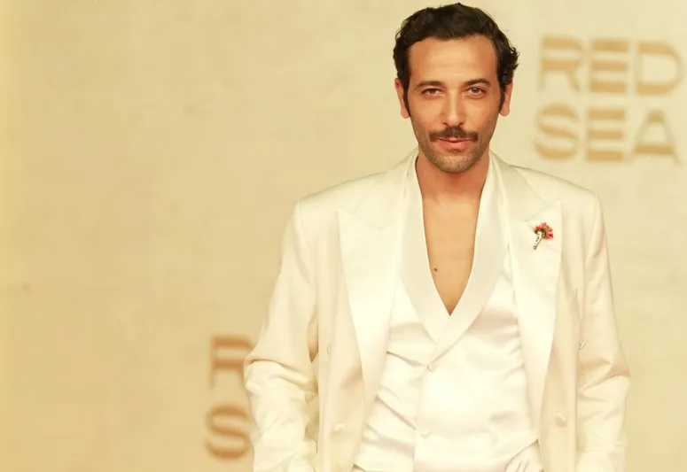 في حواره مع "الرجل".. كريم قاسم يكشف كواليس مسلسل "مناعة" (فيديو)