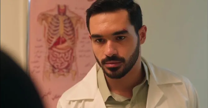 يوسف عمر يكشف لـ"الرجل" سر انجذابه لمسلسل "كان يا ما كان" (فيديو)