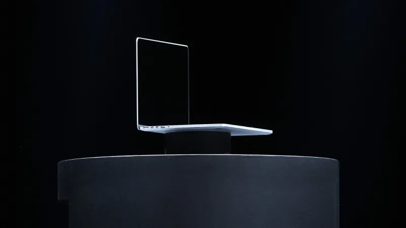 ما الذي يقدمه MacBook Air وPro بمعالجات M5؟