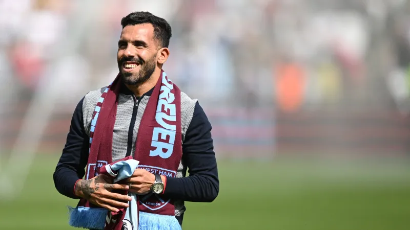 قصر كارلوس تيفيز.. منتجع فاخر يروي قصة أسطورة الملاعب (فيديو)