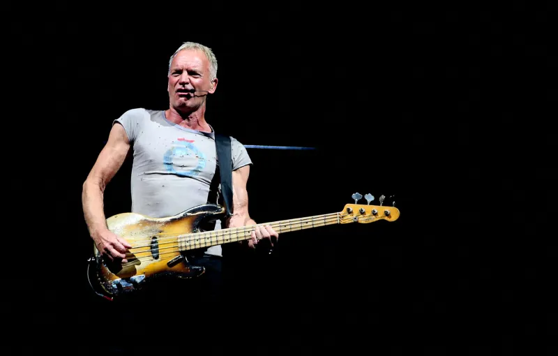 ستينغ يدلل نفسه بحوض استحمام رخامي.. تعرف على قيمته 