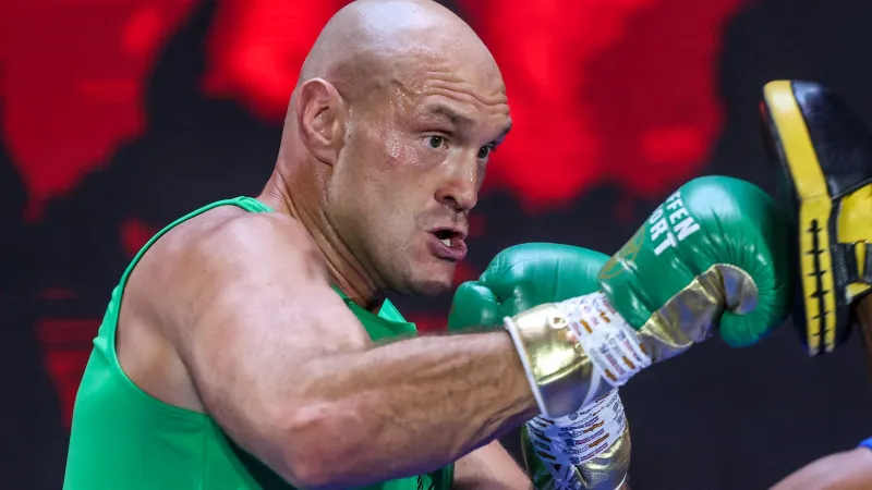 هل تكون مواجهة مخمودوف الأخيرة؟ تايسون فيوري يتحدث عن الاعتزال السادس 