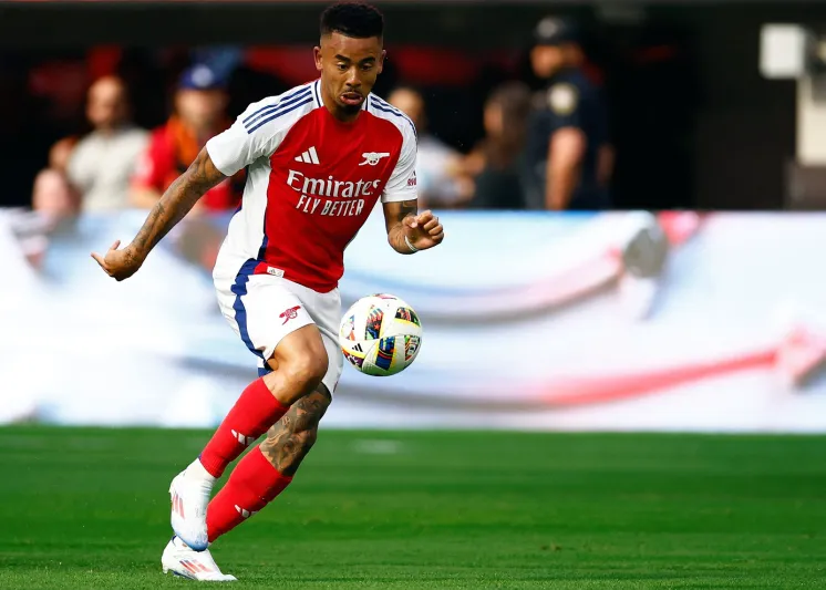 مواعيد مباريات اليوم.. قمة أرسنال وتشيلسي وصدامات أوروبية قوية