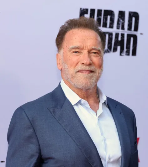 كيف ساعد أرنولد شوارزنيجر ابنه في أولى خطواته لكمال الأجسام؟