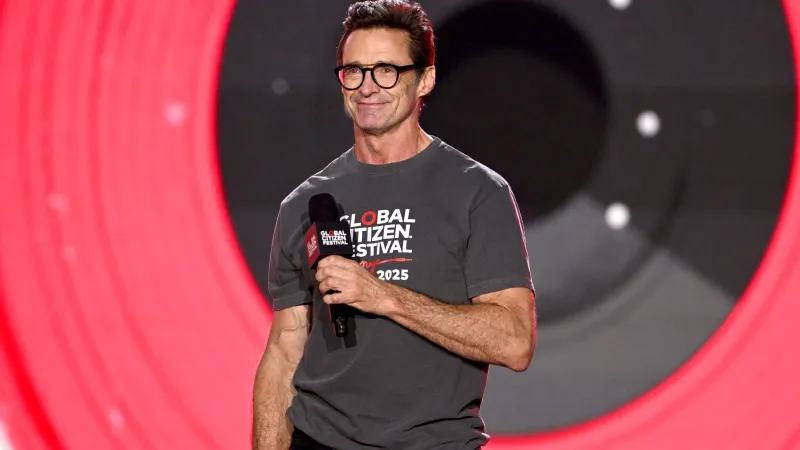 من التأمل إلى الجدف.. أسرار الروتين اليومي لهيو جاكمان